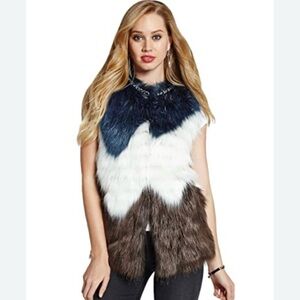 Guess‎ Fur Vest Chain Detail Color Block Shaggy Chic Indie Sneeze Boho Sz XSmall